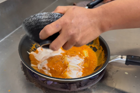 ココナッツミルクを追加