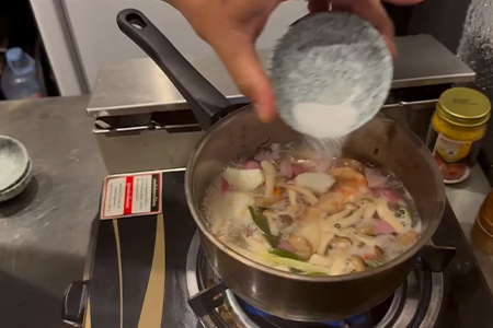 うまみ調味料追加