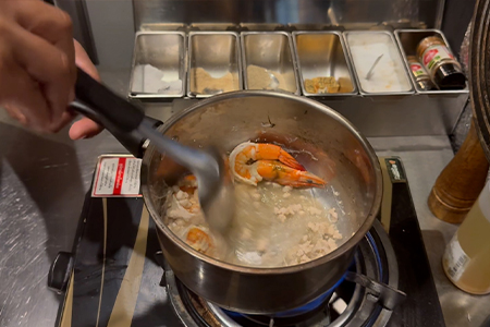 ウンセンをゆでる