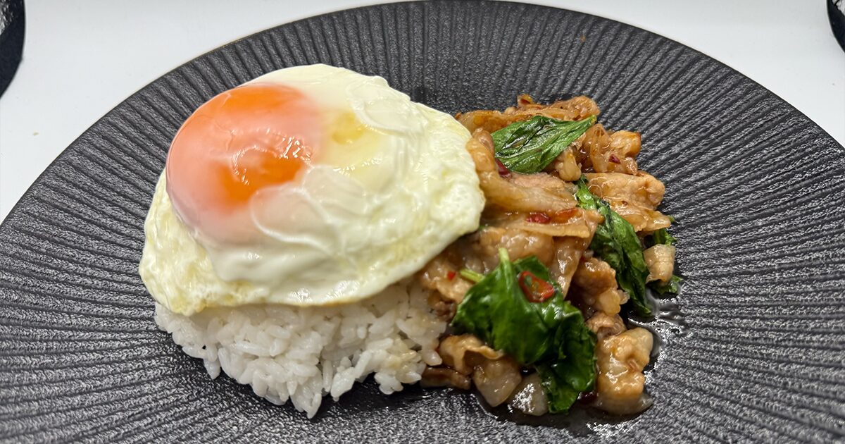 豚肉で作るガパオ・ムーチン